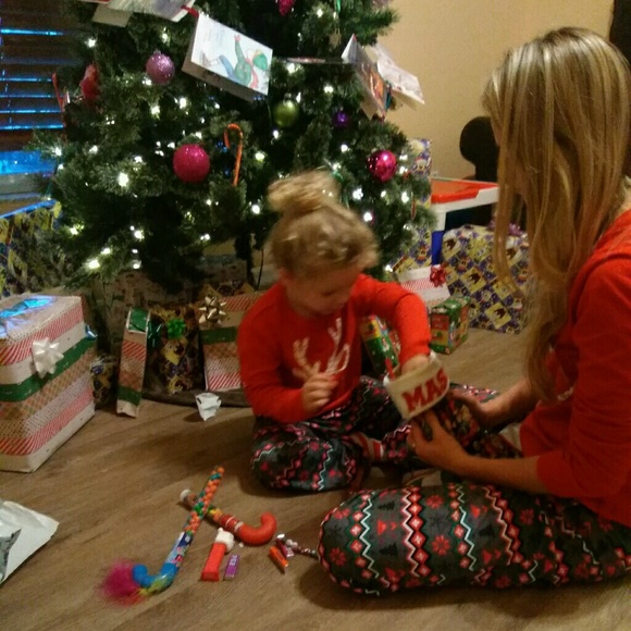 Meet your Posher, Cassandra - Picture 1 of 1